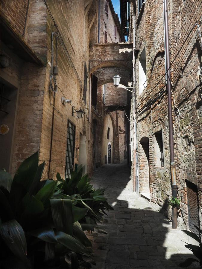 Azzi B&B Comfortably, In The Quietness Of The Perugia Historical Centre Dış mekan fotoğraf